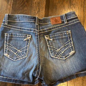 Buckle  "Kate" Jean shorts size 31